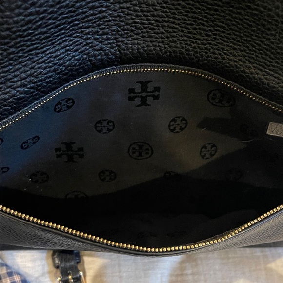 Tory Burch Taylor Black Crossbody Bag - Picture 7 of 7